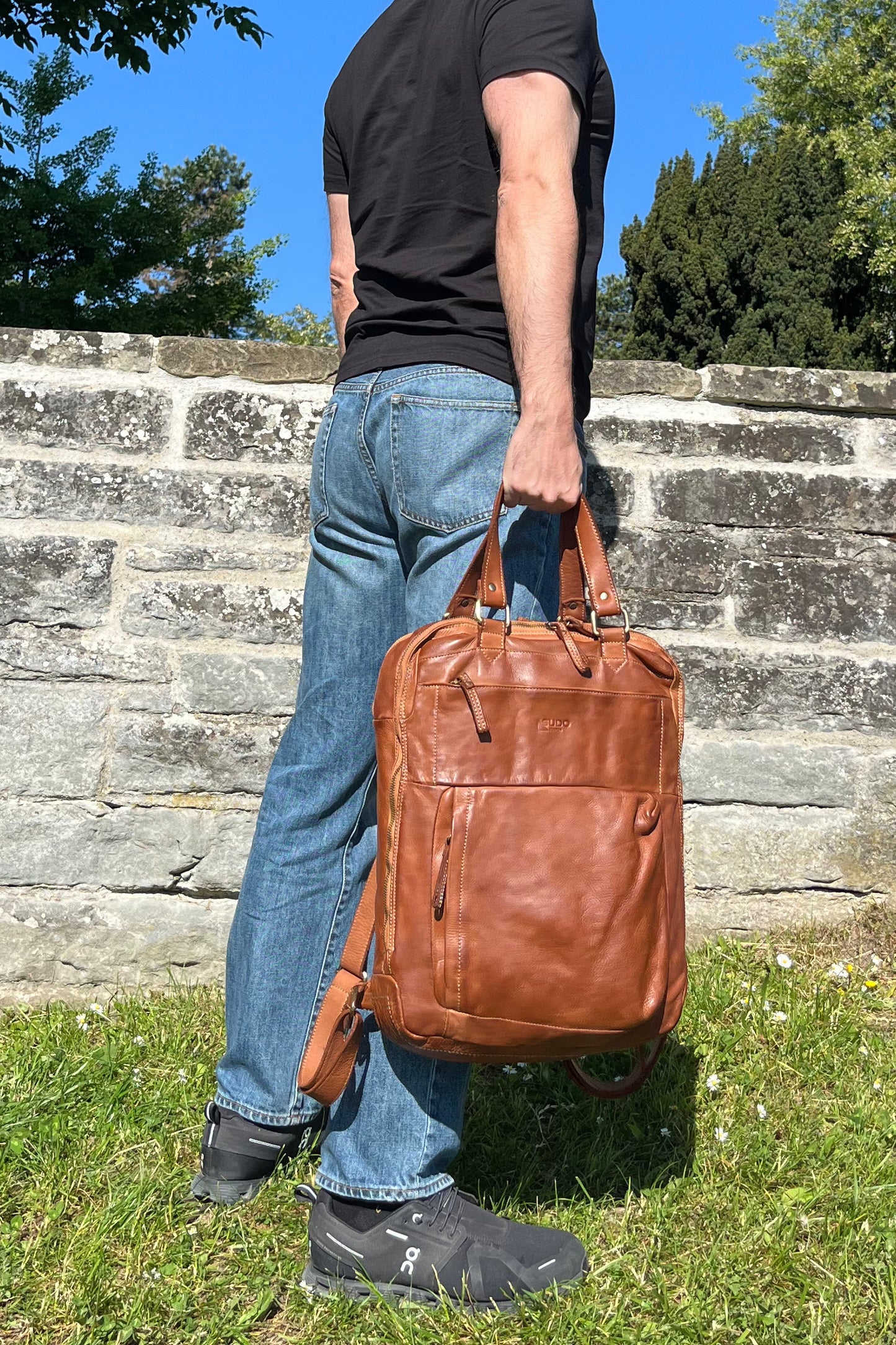 Navigatio – Voyage Backpack (Cognac)